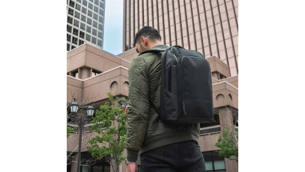 NOMATIC Travel Pack - Image 19