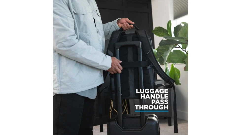 NOMATIC Travel Pack - Image 9