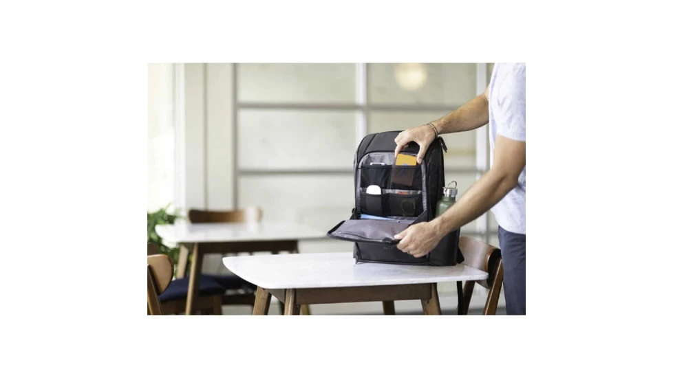 NOMATIC Travel Pack - Image 12